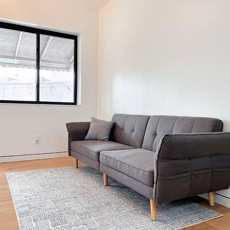 New Ample And Cozy One Bedroom Apt In Brooklyn At Rem-Casa New York Exterior photo