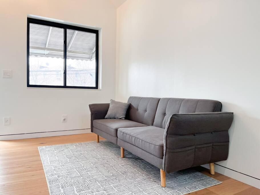 New Ample And Cozy One Bedroom Apt In Brooklyn At Rem-Casa New York Exterior photo